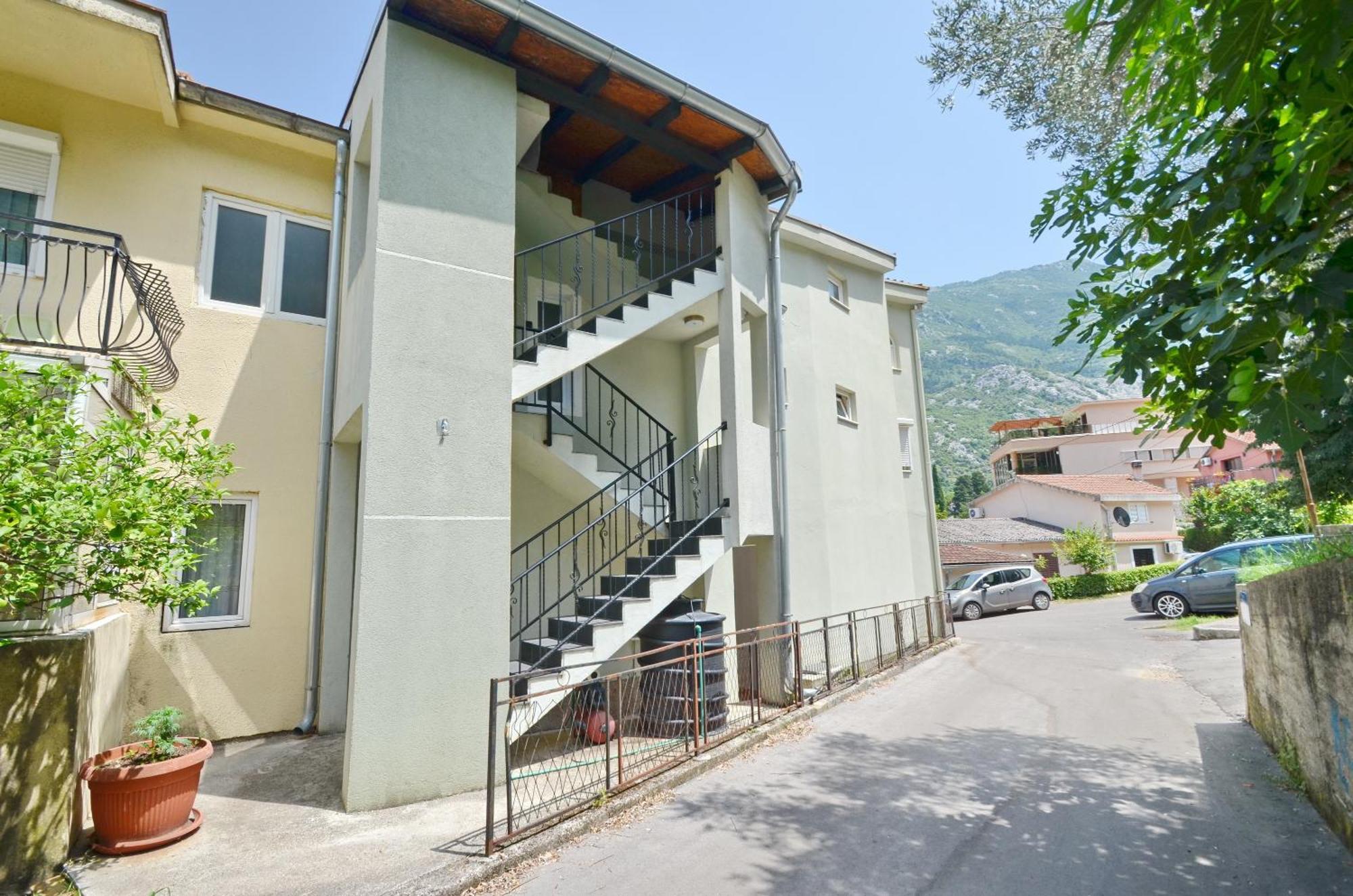 Bugi Apartment Kotor Exterior photo